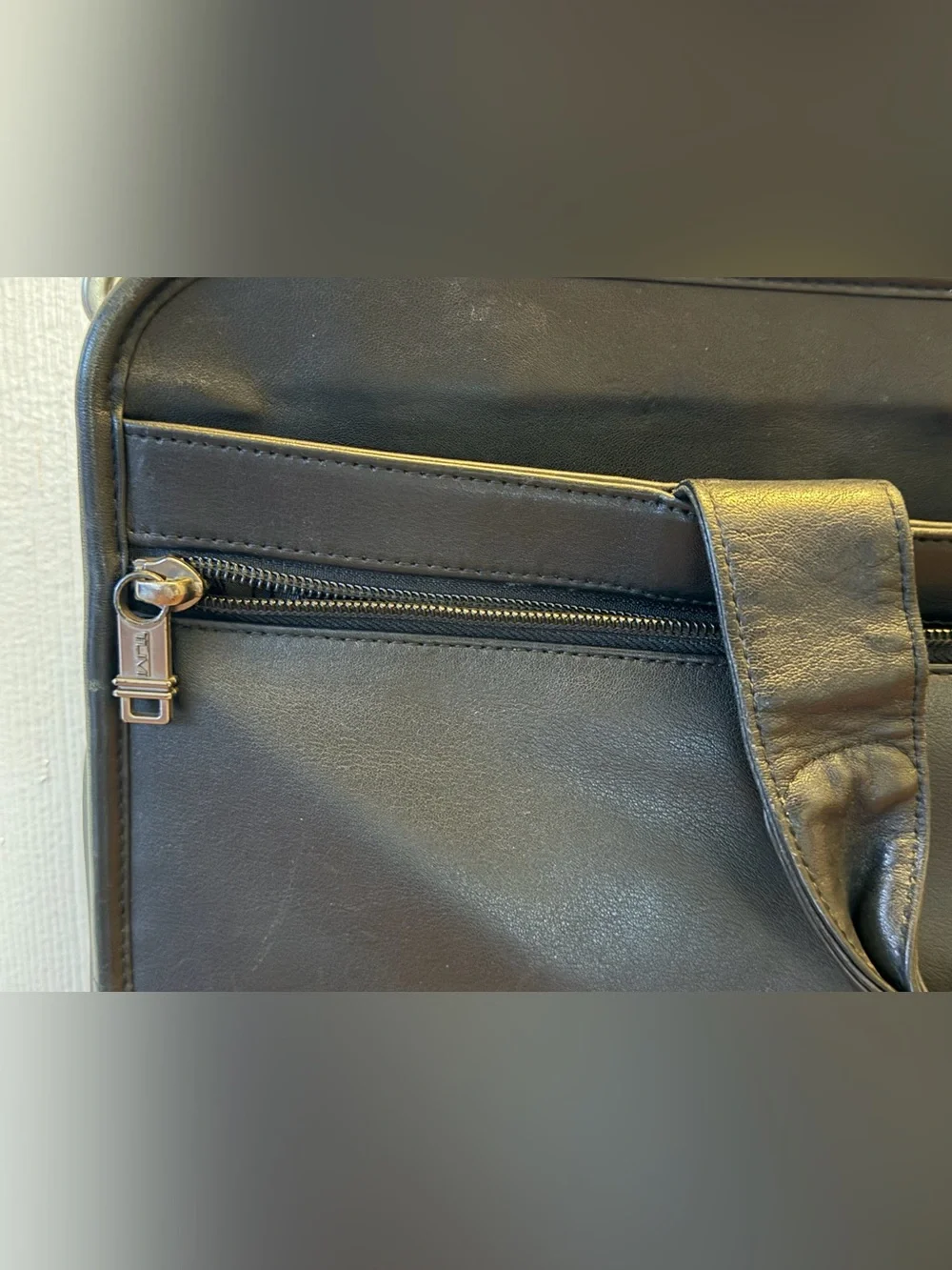 Tumi Black Leather Laptop Briefcase with Shoulder Strap